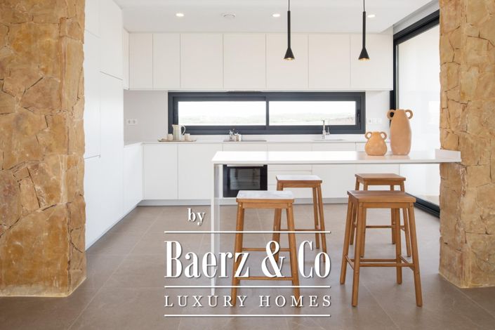 Image No.12-4 Bed Villa for sale