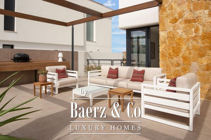 Image No.9-4 Bed Villa for sale