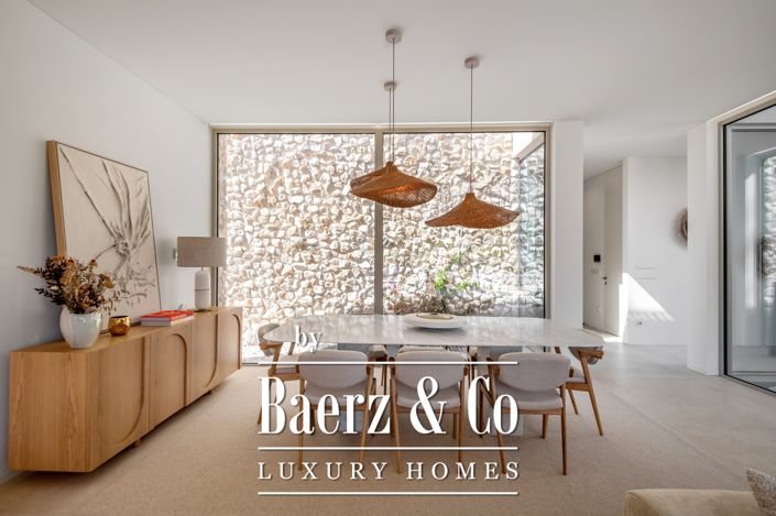 Image No.14-3 Bed House for sale