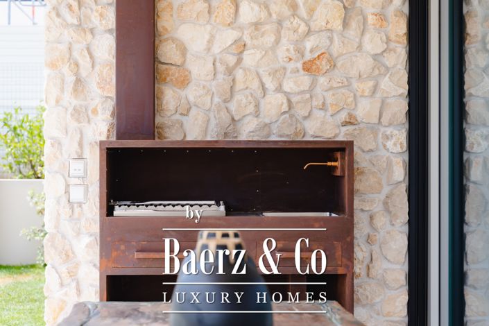 Image No.19-3 Bed House for sale