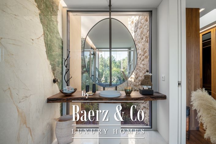 Image No.31-3 Bed House for sale