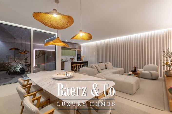 Image No.13-3 Bed House for sale