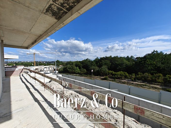 Image No.11-3 Bed House for sale