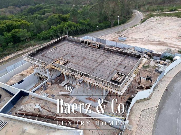 Image No.12-3 Bed House for sale