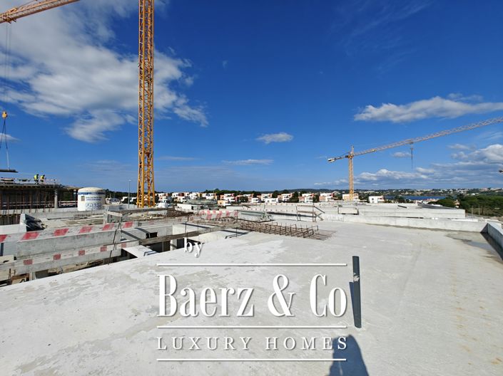 Image No.30-3 Bed House for sale