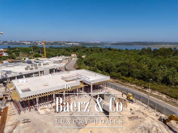 Image No.8-3 Bed House for sale