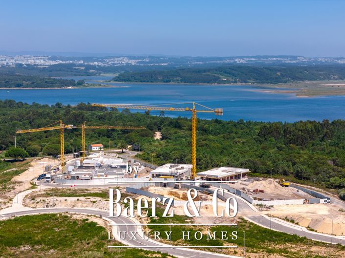 Image No.17-4 Bed House for sale