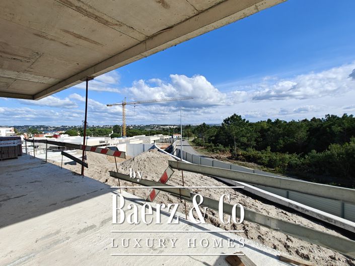 Image No.27-4 Bed House for sale