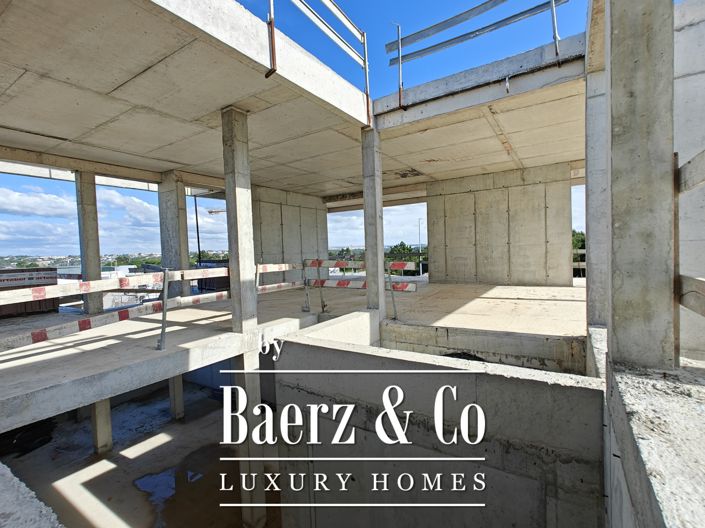 Image No.29-4 Bed House for sale