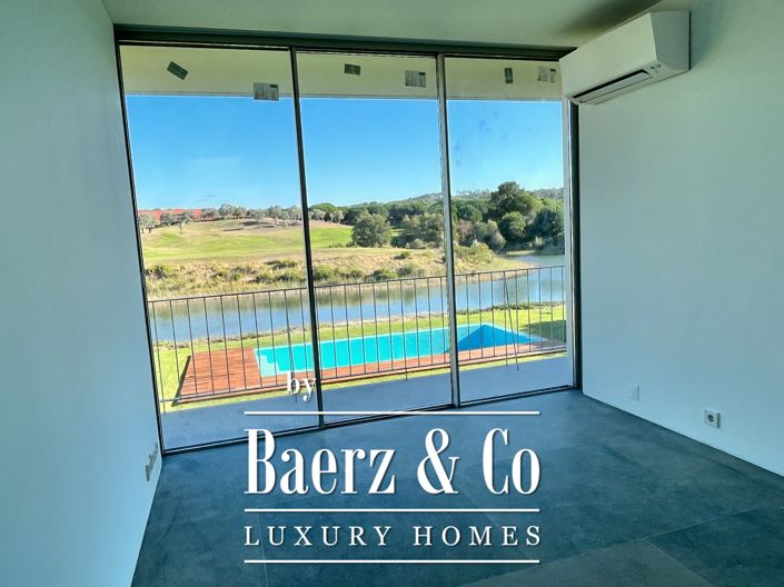 Image No.14-4 Bed House for sale