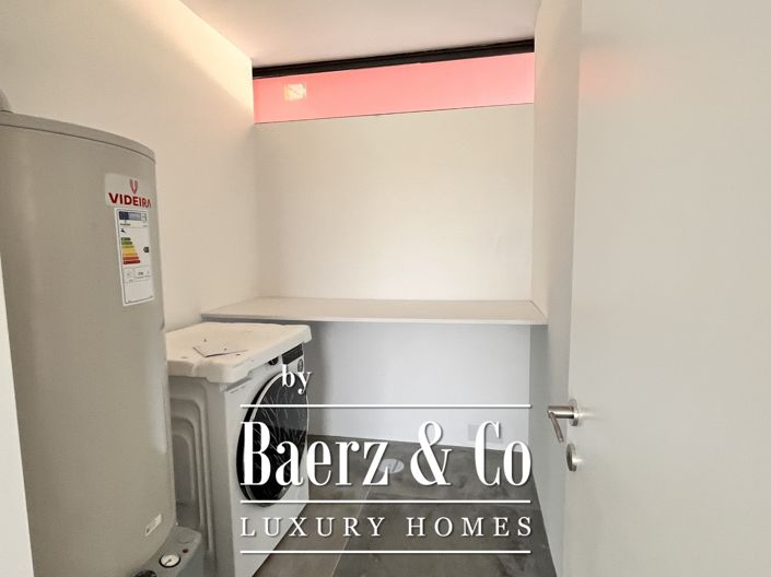 Image No.17-4 Bed House for sale