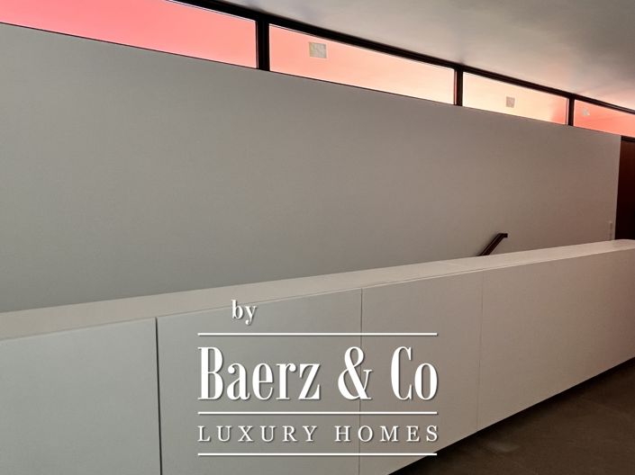 Image No.19-4 Bed House for sale