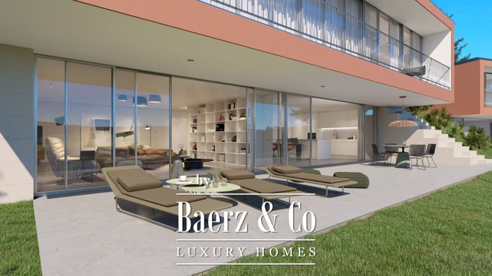 Image No.20-4 Bed House for sale