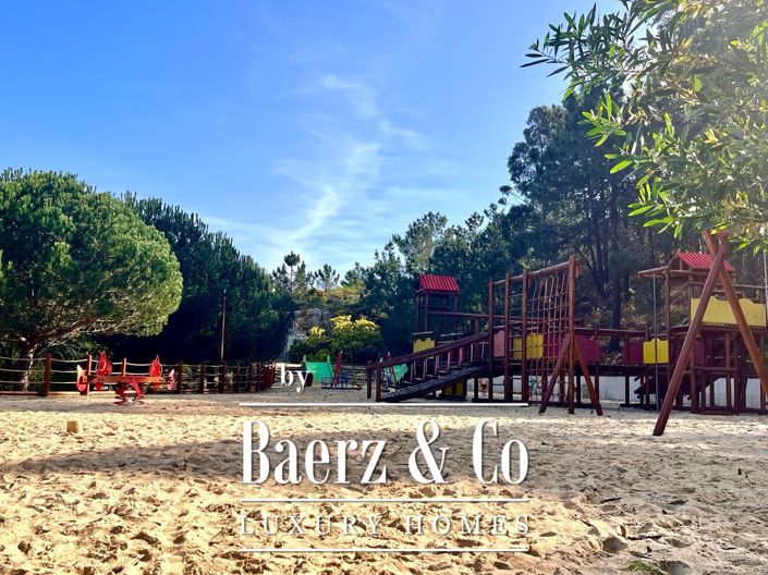 Image No.27-4 Bed House for sale