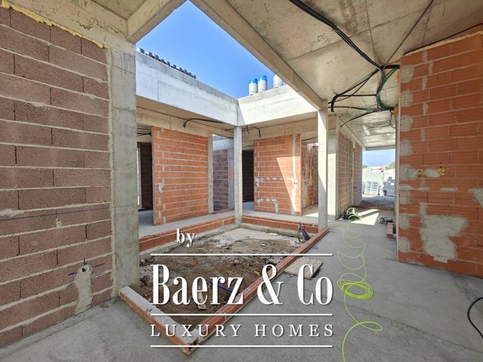 Image No.19-3 Bed House for sale