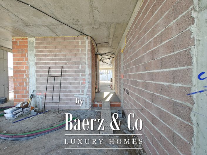 Image No.20-3 Bed House for sale