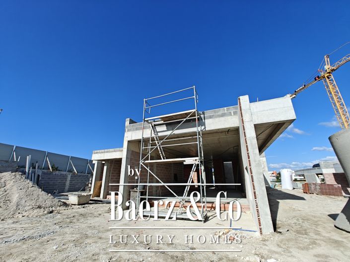 Image No.5-3 Bed House for sale