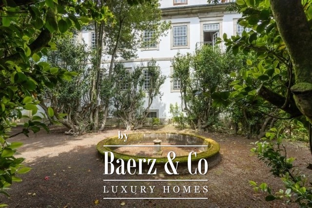 Image No.2-29 Bed Property for sale