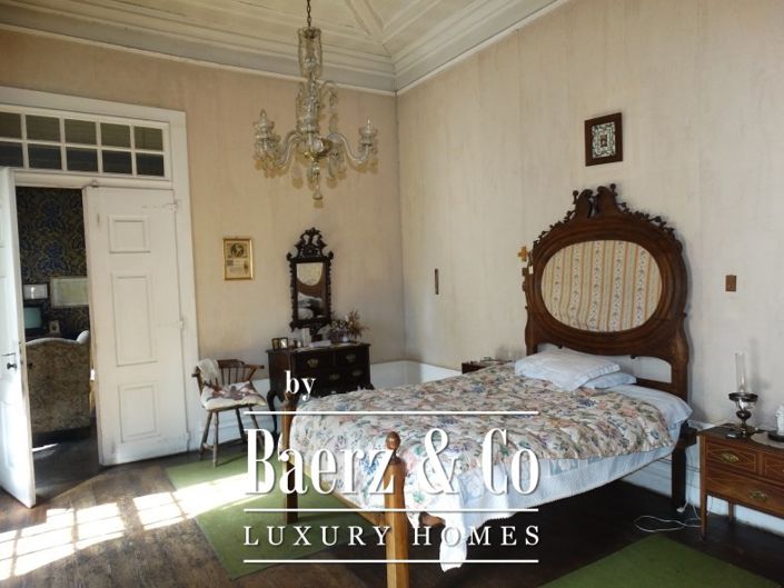 Image No.12-29 Bed Property for sale