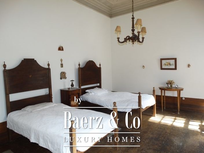 Image No.15-29 Bed Property for sale