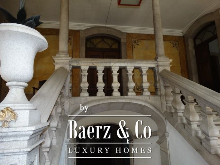 Image No.4-29 Bed Property for sale