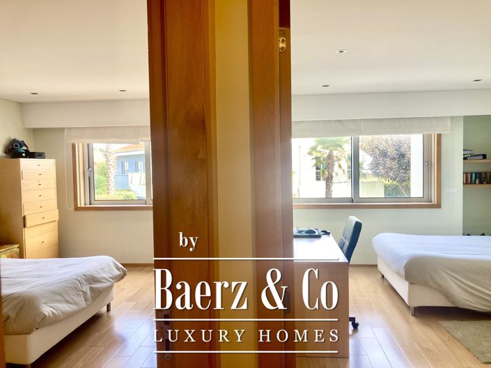 Image No.15-3 Bed Property for sale