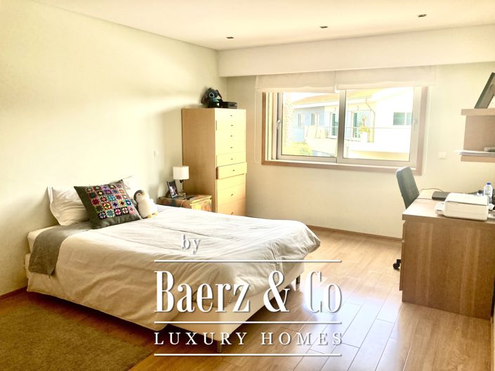 Image No.17-3 Bed Property for sale