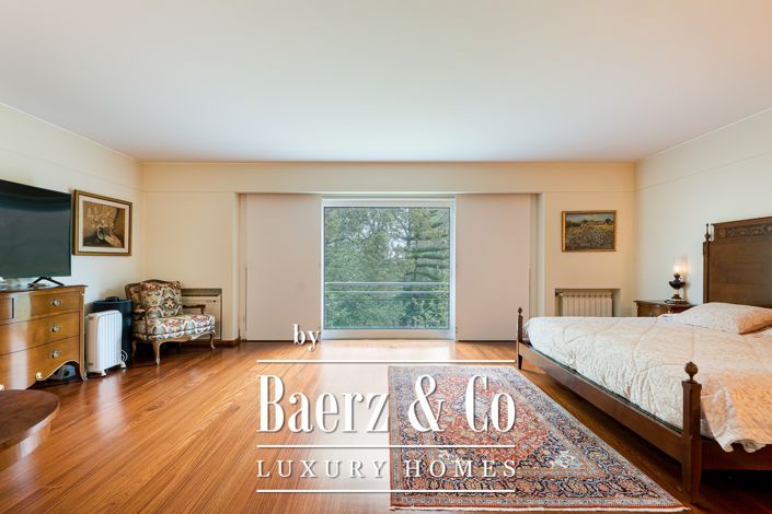 Image No.19-6 Bed House for sale