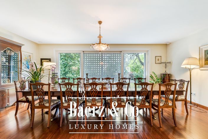 Image No.6-6 Bed House for sale