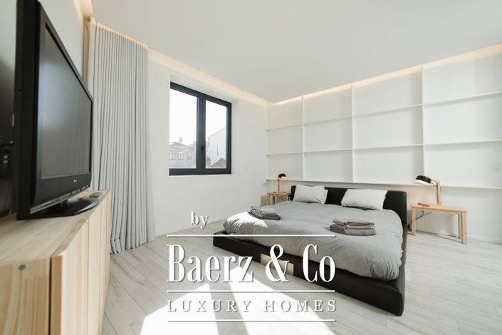 Image No.11-3 Bed Property for sale