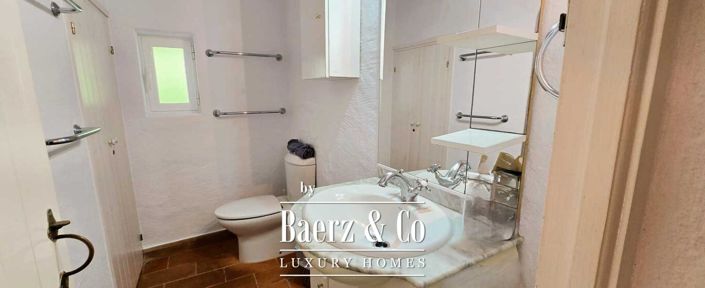 Image No.16-5 Bed Property for sale