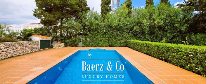 Image No.22-5 Bed Property for sale