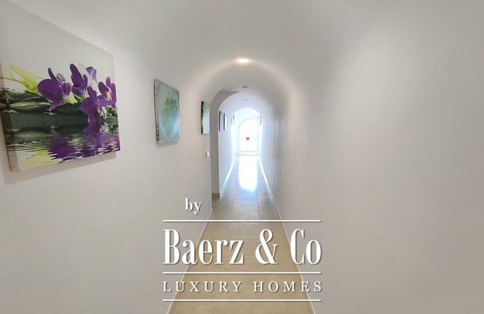 Image No.14-5 Bed Property for sale