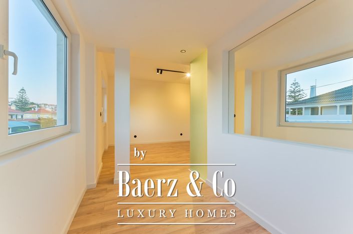 Image No.27-4 Bed House for sale