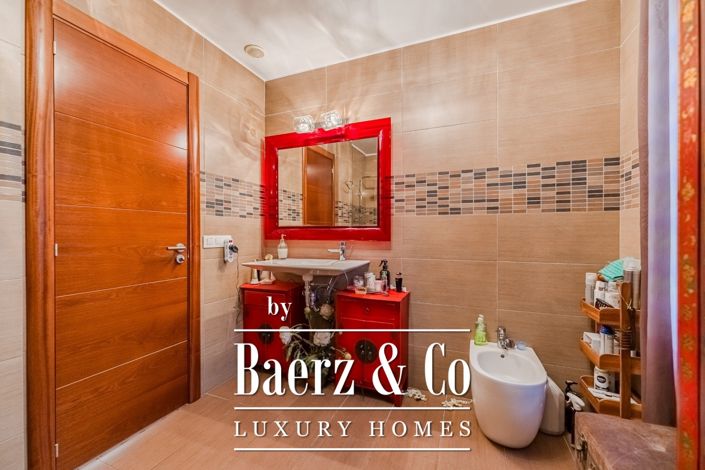 Image No.22-3 Bed Villa for sale