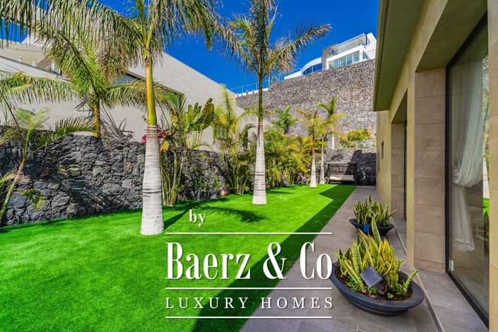 Image No.26-3 Bed Villa for sale