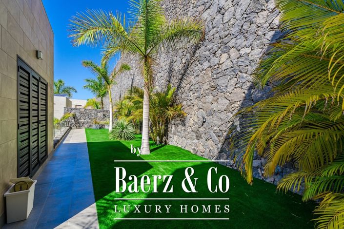 Image No.27-3 Bed Villa for sale