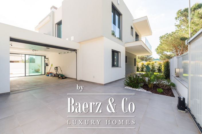 Image No.3-4 Bed House for sale