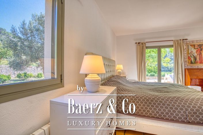 Image No.15-5 Bed Villa for sale