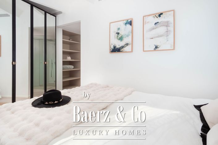 Image No.12-2 Bed Townhouse for sale