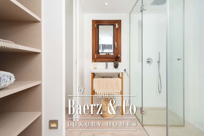 Image No.13-2 Bed Townhouse for sale