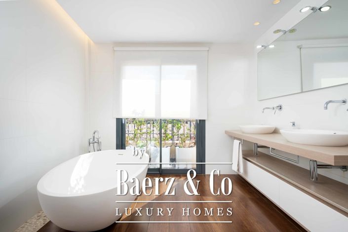 Image No.21-5 Bed Apartment for sale