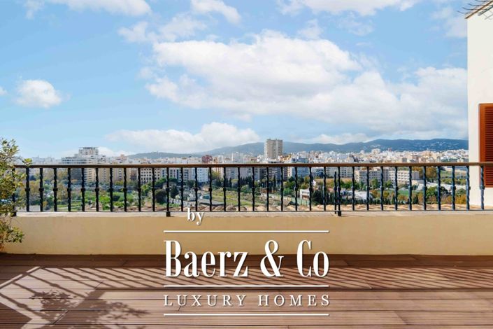 Image No.23-5 Bed Apartment for sale