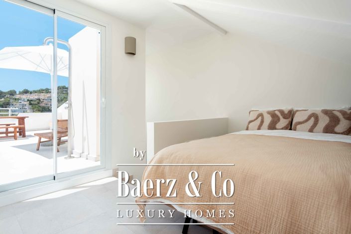 Image No.17-4 Bed Apartment for sale