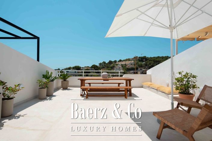 Image No.18-4 Bed Apartment for sale