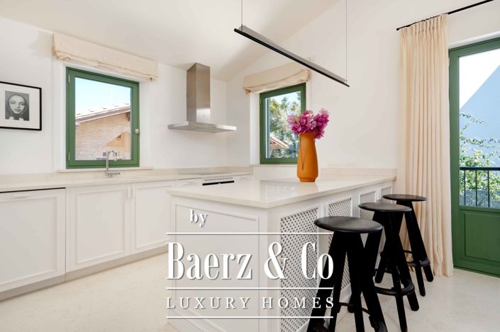 Image No.11-3 Bed Villa for sale