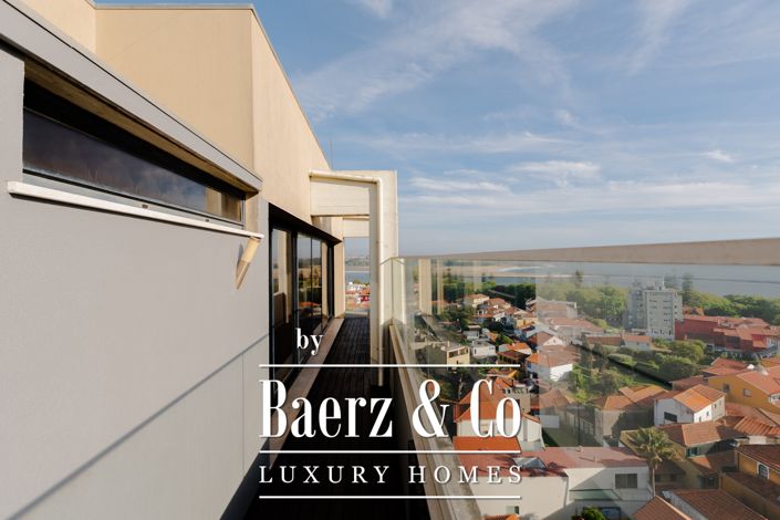 Image No.25-5 Bed Penthouse for sale