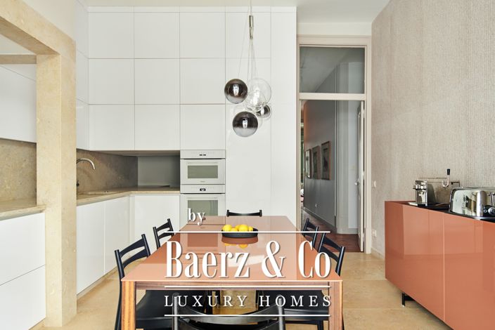 Image No.4-6 Bed House for sale