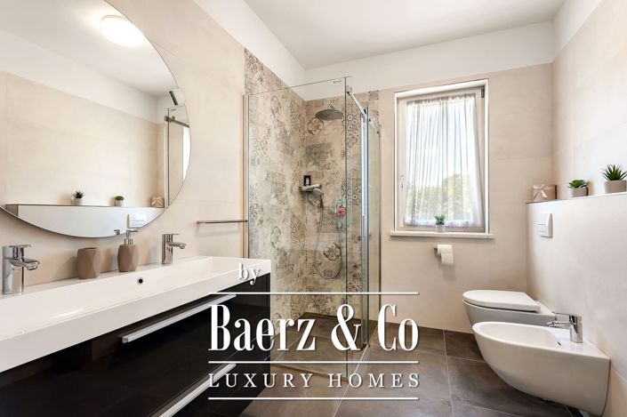 Image No.19-4 Bed Villa for sale