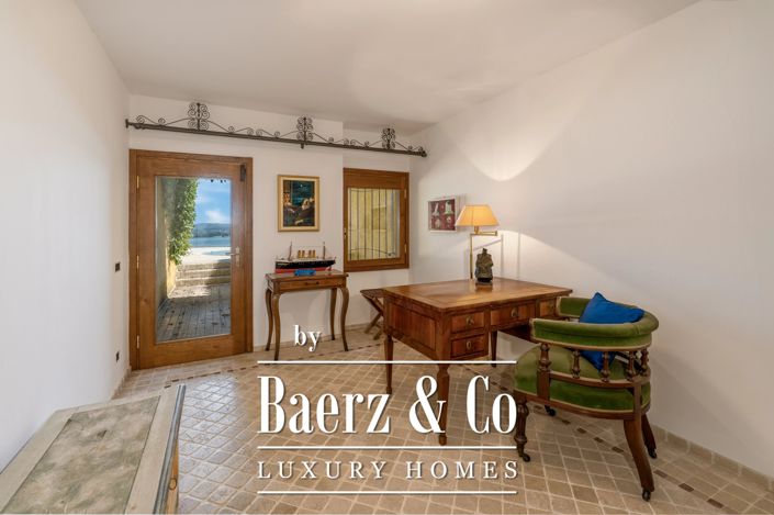 Image No.27-3 Bed Villa for sale